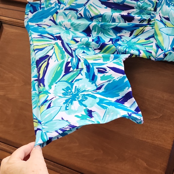 Cappagallo Maxi Dress, V Neck and Perfect Length Sleeves - Picture 3 of 5